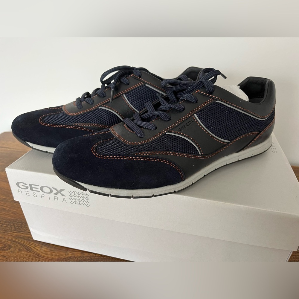 Women’s Geox Navy Sneakers BNIB